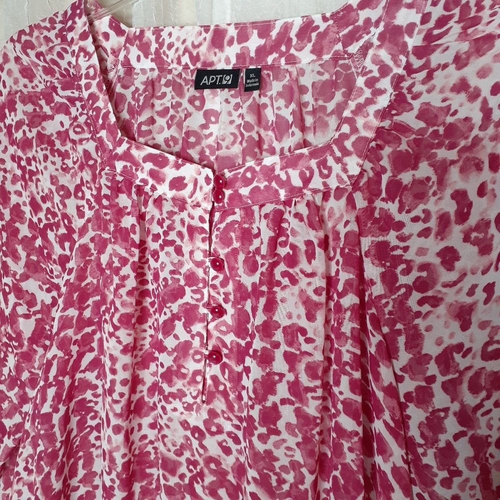 Apt 9 Pink and White Blouse with Peplum - Picture 3 of 8